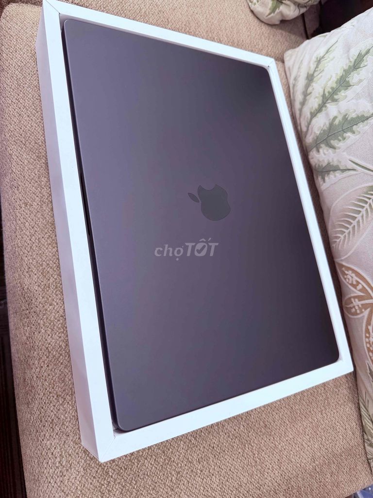 Apple Macbook Pro M5 Max 16 inch 48GB/2TB Xám Mới. Mua bán Laptop tại Quận Tân Bình Tp Hồ Chí Minh được đăng bởi Tiệm Điện Thoại Chất QH Store hình 1