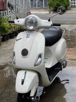 -Em Bán Xe Vespa Lx 125 Máy Móc Zin Êm Bốc. Mua bán Xe máy tại Huyện Phong Điền Cần Thơ được đăng bởi Danh Hà