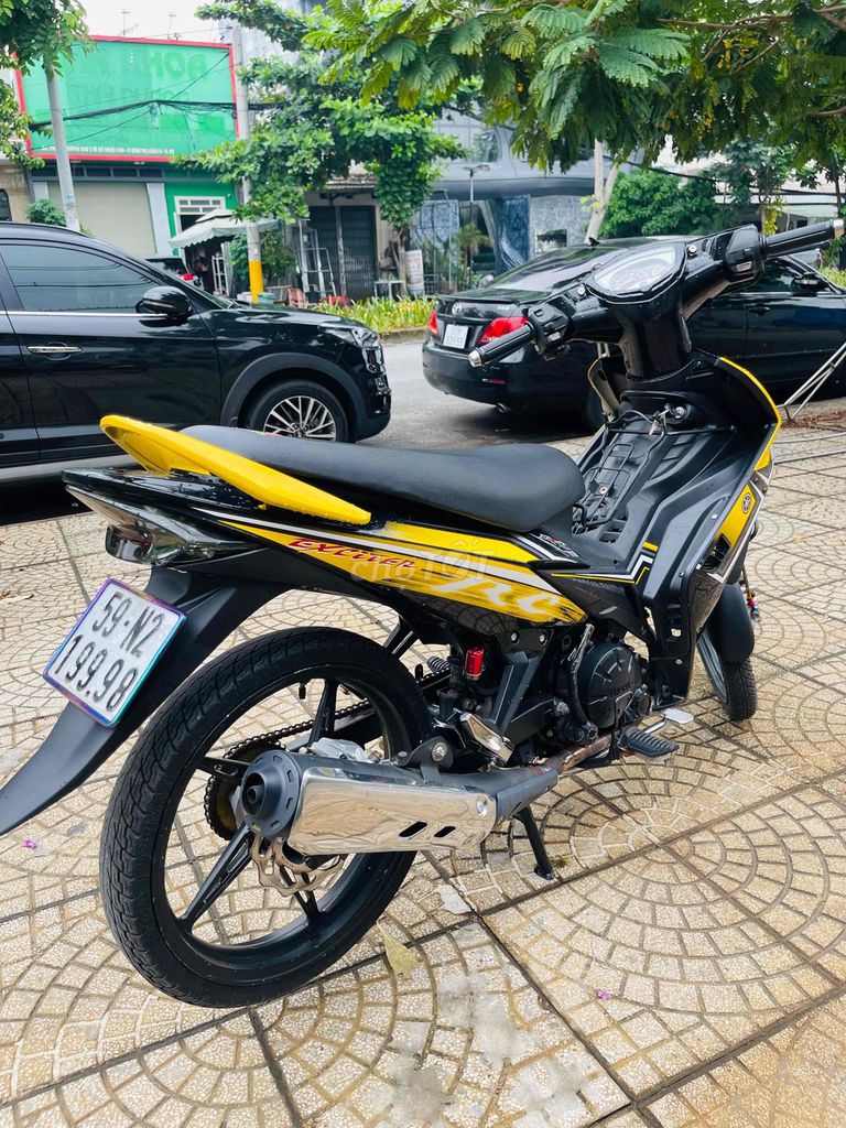 Yamaha Exciter 135 2010 желто-черный