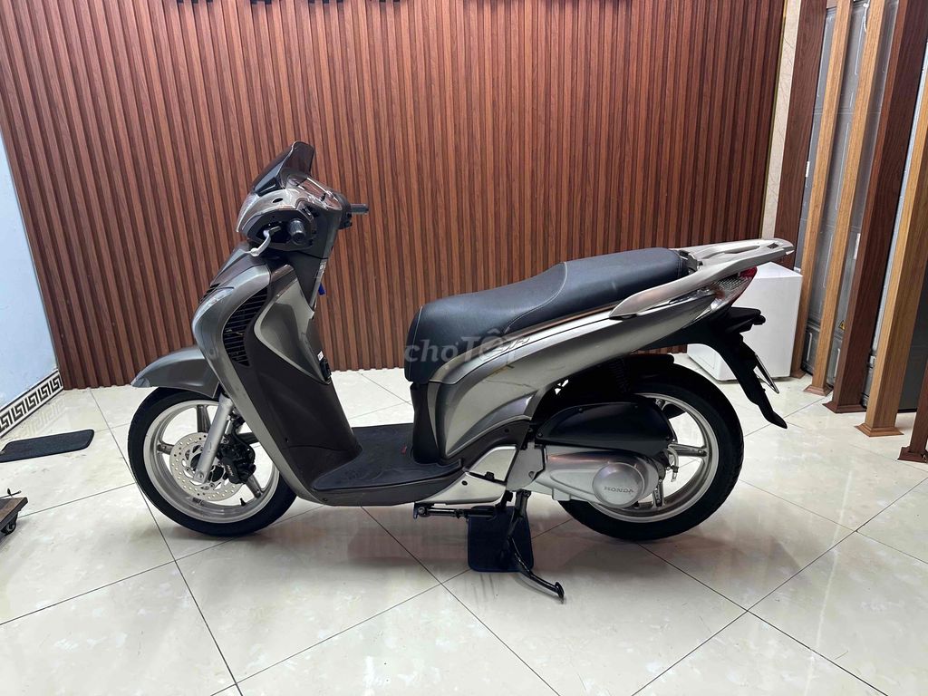 sh 150i nhập ý số máy 103 2010 xe siêu đẹp. Mua bán Xe máy tại Quận 6 Tp Hồ Chí Minh được đăng bởi Tú hình 3