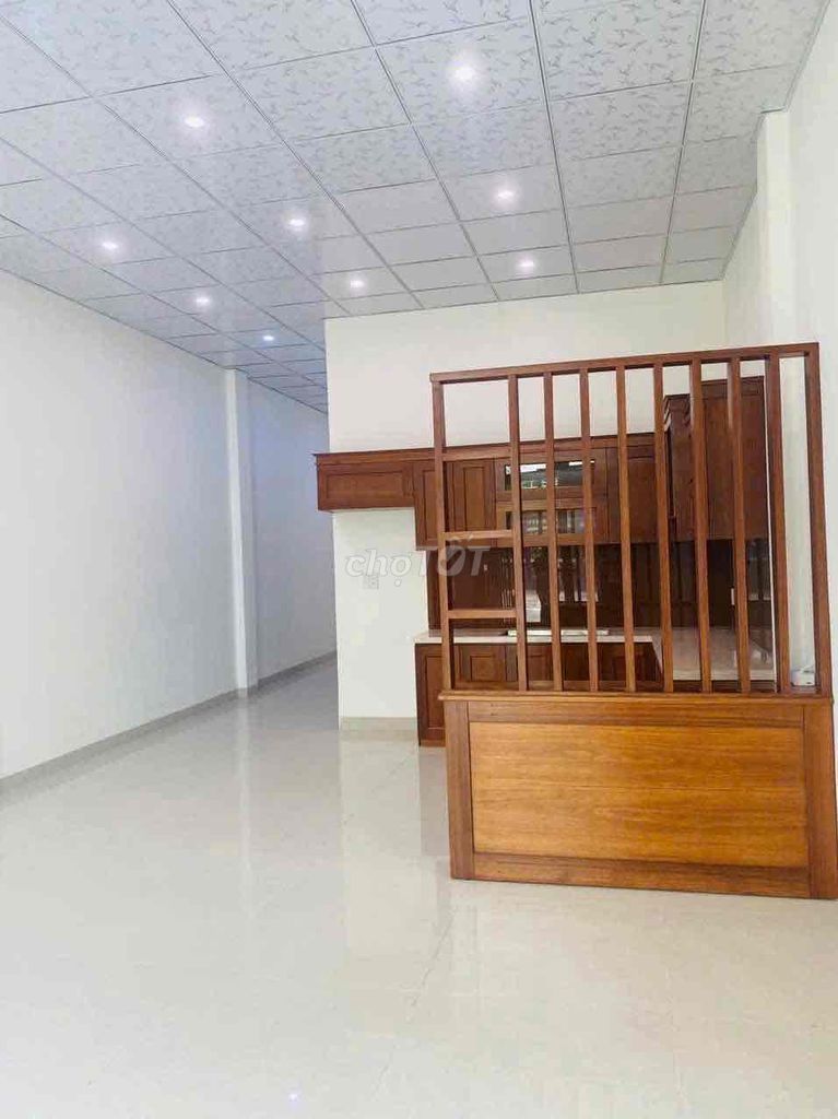 Nhà mt kề tố hữu - đại học ngoại ngữ - sạch sẽ