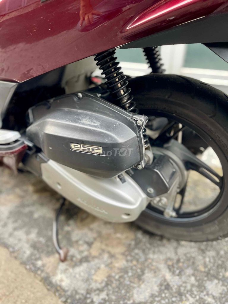 Хонда PCX 2025 красная