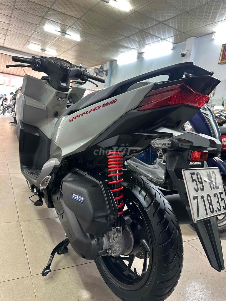 vario 160cc mua 2023 thắng ABS màu xám xi măng. Mua bán Xe máy tại Quận 8 Tp Hồ Chí Minh được đăng bởi A. Hải hình 5
