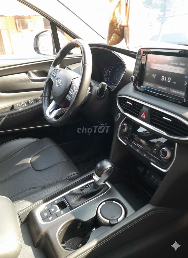 Santafe model 2019 máy xăng 2 cầu. Mua bán Ô tô tại Quận Tân Phú Tp Hồ Chí Minh được đăng bởi Đoàn Thiên Ân  hình 13