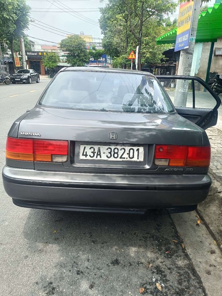 Honda Accord 2.0, седан, серый