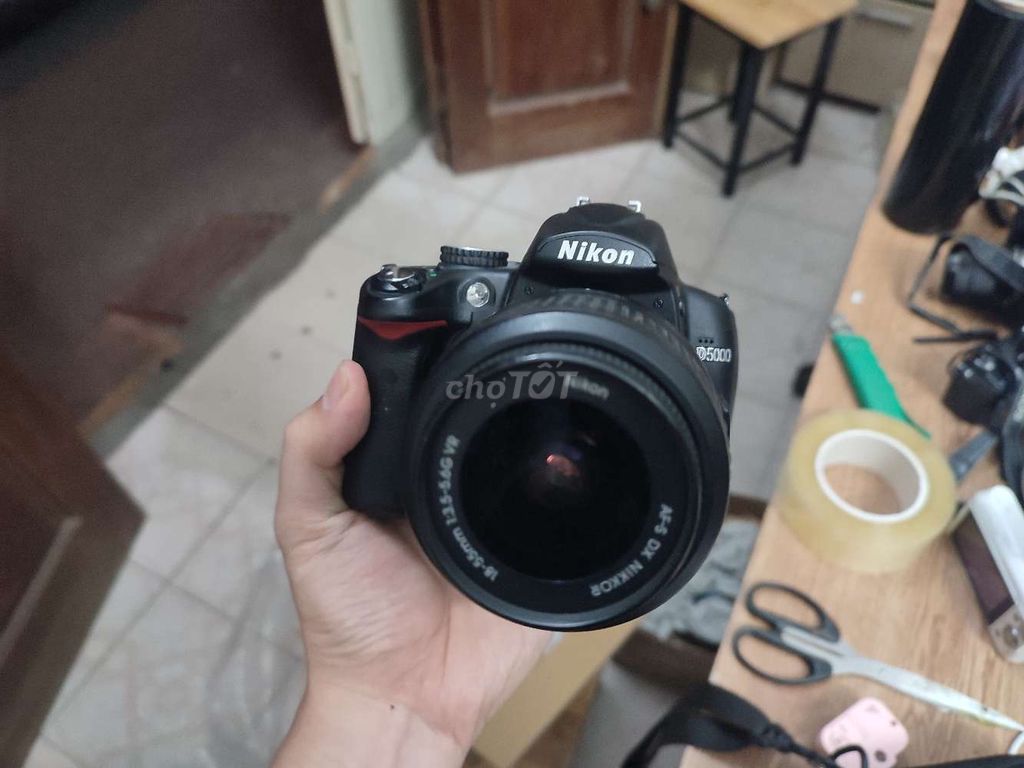 Nikon D5000 kèm len