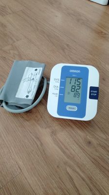 Máy đo huyết áp bắp tay Omron của Nhật. Mua bán Nội thất, đồ gia dụng khác tại Quận Hà Đông Hà Nội được đăng bởi Phạm Hoàng
