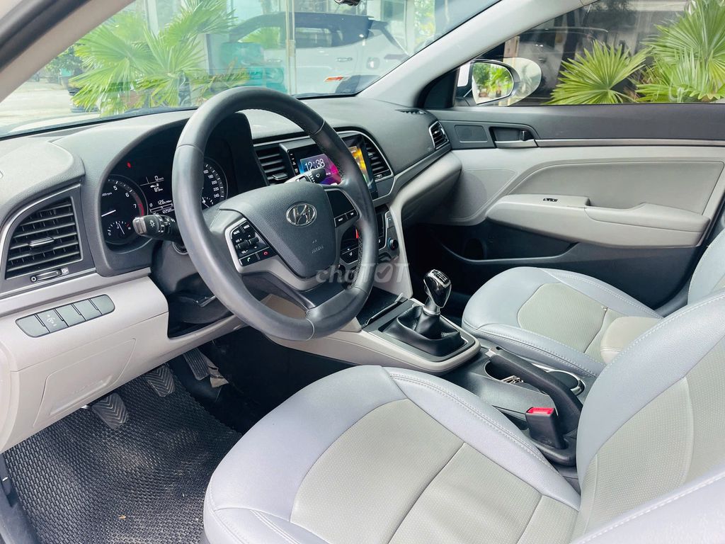 Hyundai Elantra 2017 1.6 MT. Mua bán Ô tô tại Quận Cẩm Lệ Đà Nẵng được đăng bởi Hải Vân Auto hình 8