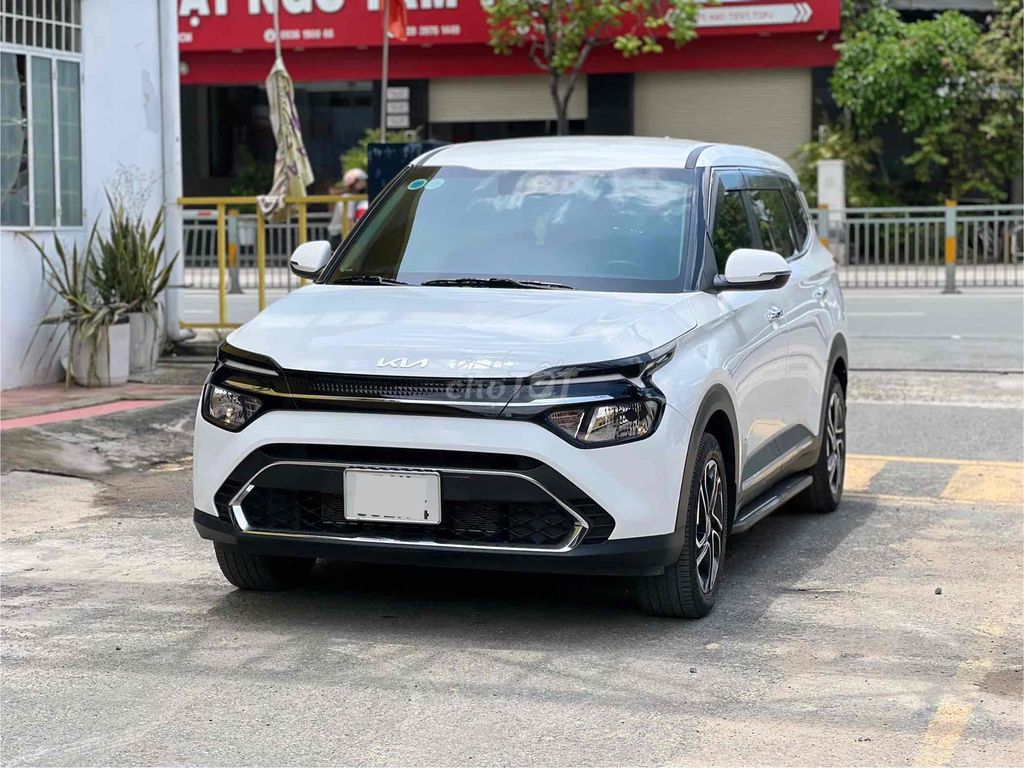 Kia Carens 2023 1.5G IVT - 24000 km. Mua bán Ô tô tại Quận Tân Phú Tp Hồ Chí Minh được đăng bởi Nguyễn Tân Xe Lướt  hình 1