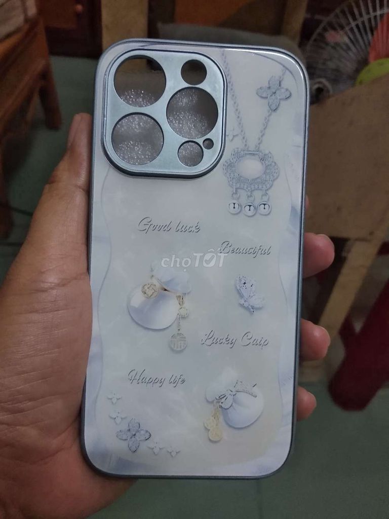 Ốp lưng Lenuo iPhone 14 Pro mặt Kính còn mới mẻ . Mua bán Phụ kiện (Màn hình, Chuột...) tại Quận Ninh Kiều Cần Thơ được đăng bởi Shop Tứ Quí hình 1