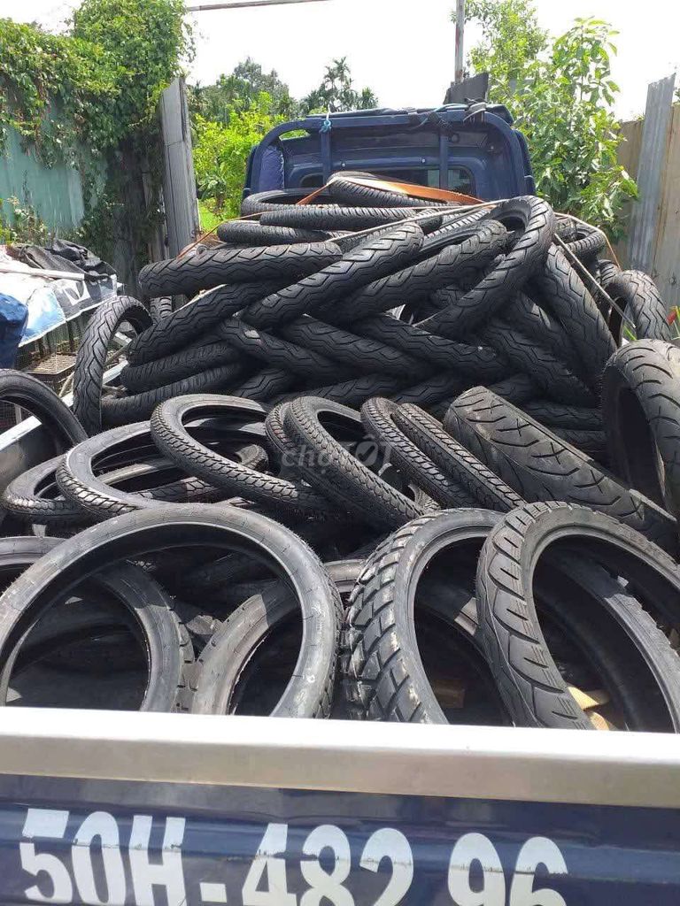 Lốp xe máy Cao Su. Mua bán Phụ tùng xe tại Huyện Bình Chánh Tp Hồ Chí Minh được đăng bởi trần hưng hình 2
