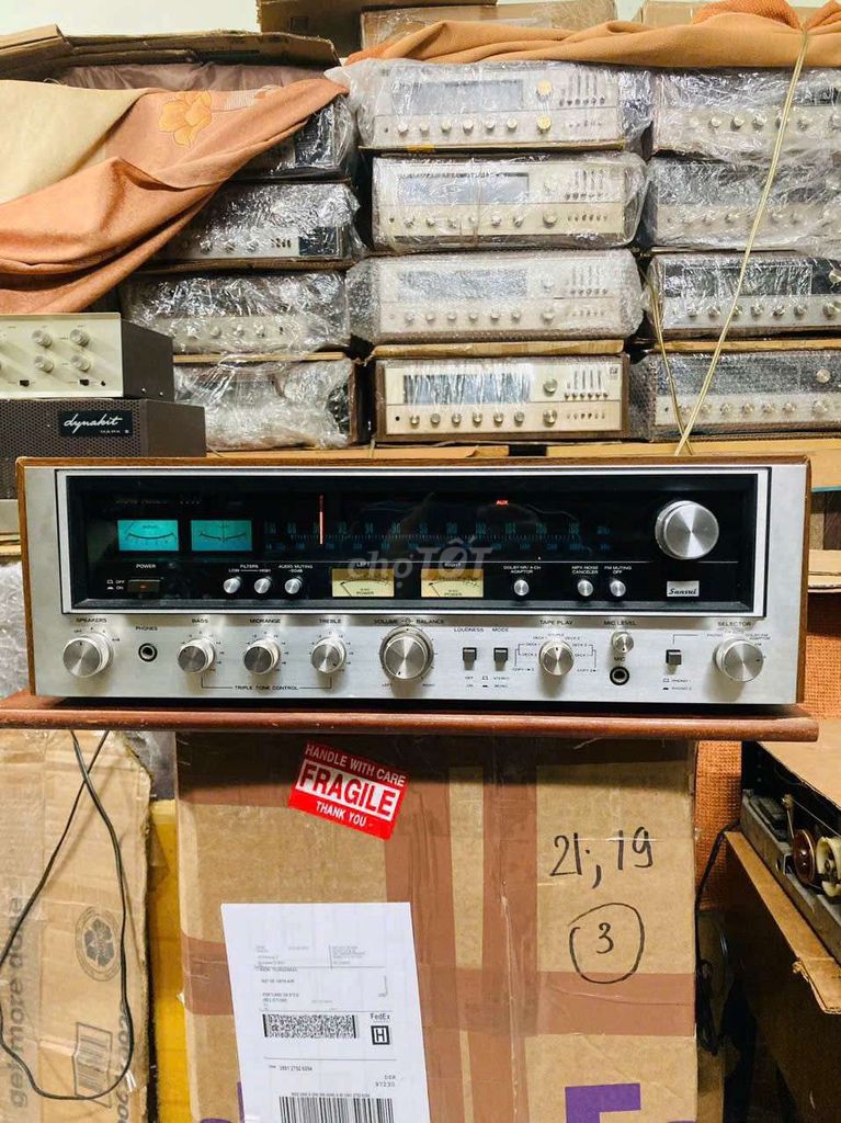 Ampli Sansui 7070 sắt si vàng . Mua bán Tivi, Âm thanh tại Quận Hoàng Mai Hà Nội được đăng bởi Hà Anh loa cổ hình 1