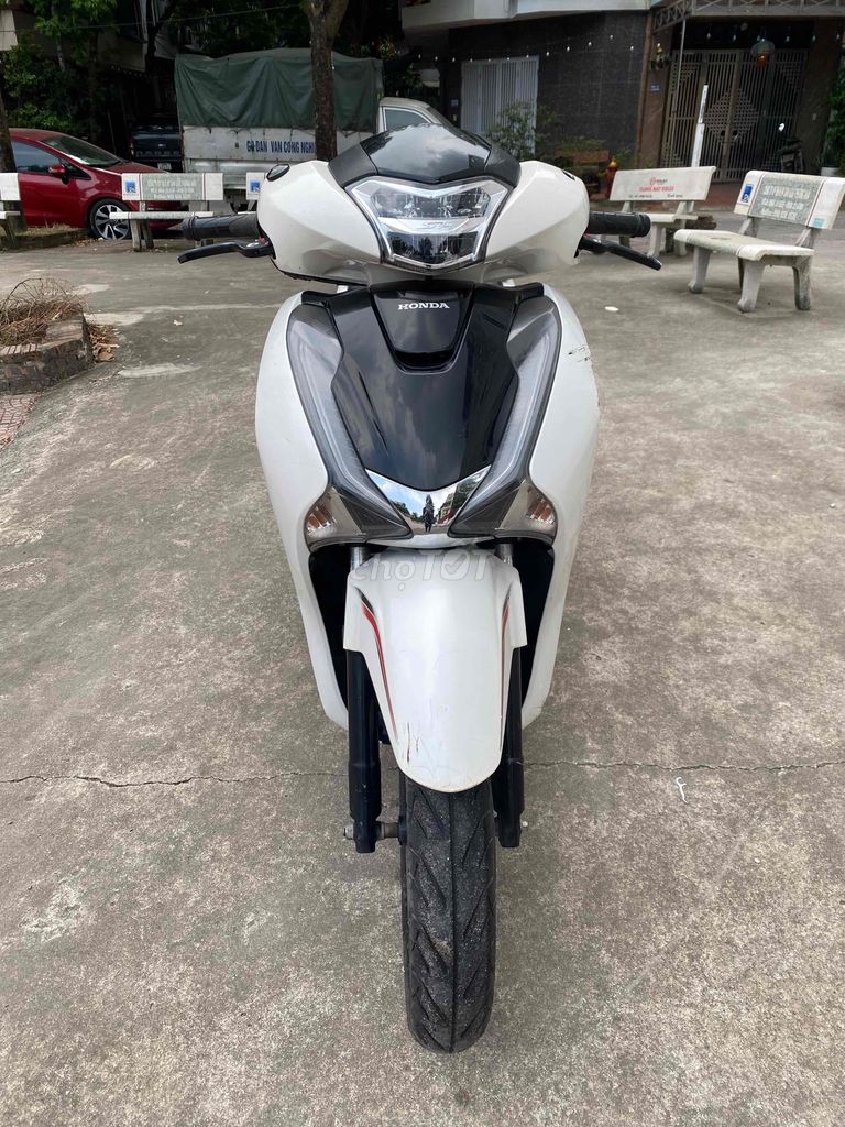 SH 125i, CBS 2018 cần bán gấp. Mua bán Xe máy tại Quận Hà Đông Hà Nội được đăng bởi Phongvan hình 4