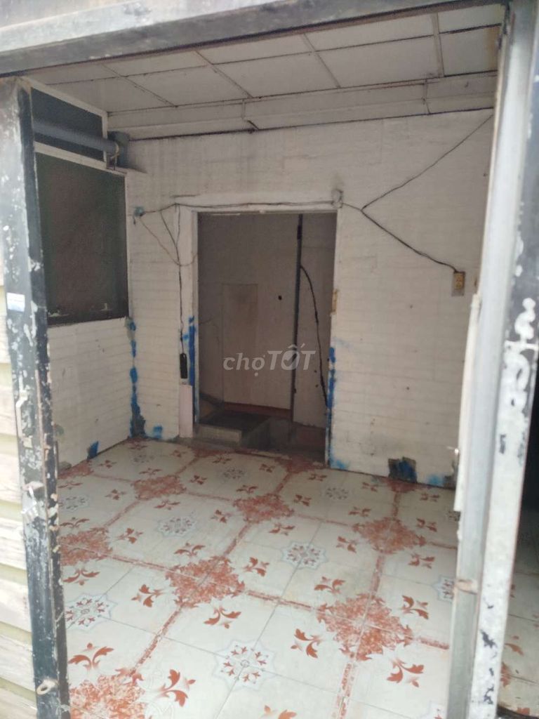 Недорогое комната в аренду в 12 районе за парком Куанг Чунг
