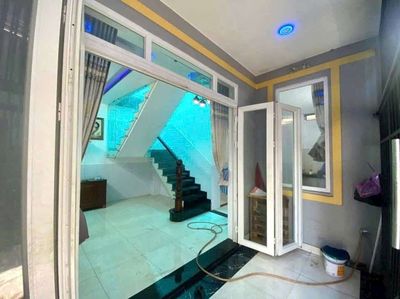 NHÀ GẦN HOÀNG DIỆU 2, ĐH NGÂN HÀNG. 1TRỆT 1LẦU 56M2 3PN 2WC 3 MÁY LẠNH