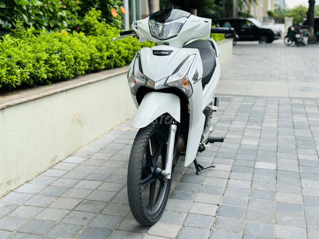 CHÍNH CHỦ BÁN FUTURE 125 FI MÀU TRẮNG XE 2023. Mua bán Xe máy tại Quận Cầu Giấy Hà Nội được đăng bởi TRÍ KIÊN hình 5