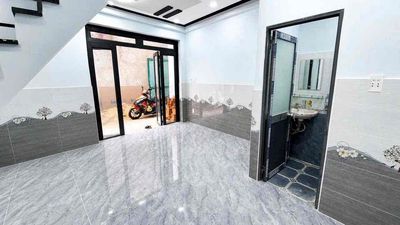 Nhà Tân Thới Hiệp21, DT: 5,5x5m, Trệt lầu nhà kiên cố, Hẻm ô tô,có sân