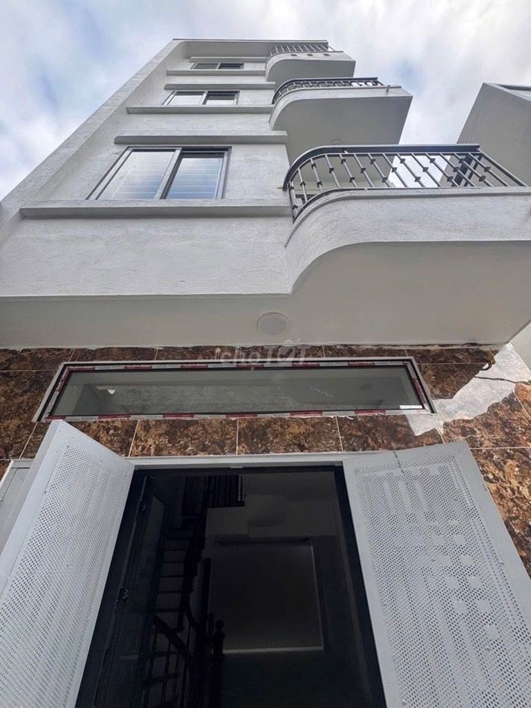 5-этажный дом в Нгок Хосе, 40 м², 4 спальни, цена более 5 миллиардов