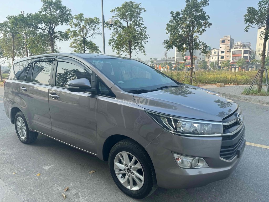 Toyota Innova 2017 2.0E - 92000 km