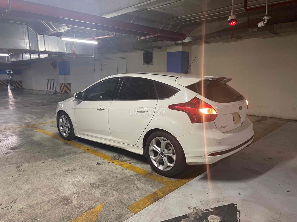 Ford Focus 2015 Sport 2.0 AT - 90000 km. Mua bán Ô tô tại Quận Hai Bà Trưng Hà Nội được đăng bởi Nguyễn đức hải hình 2