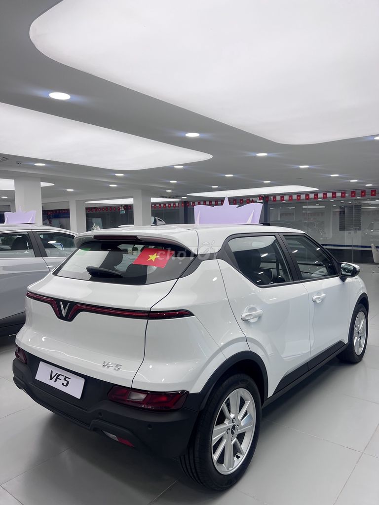 VF5 Plus - giảm ngay 10tr cho các màu nâng cao. Mua bán Ô tô tại Thành phố Thủ Đức Tp Hồ Chí Minh được đăng bởi Thu Huyền Vinfast hình 4