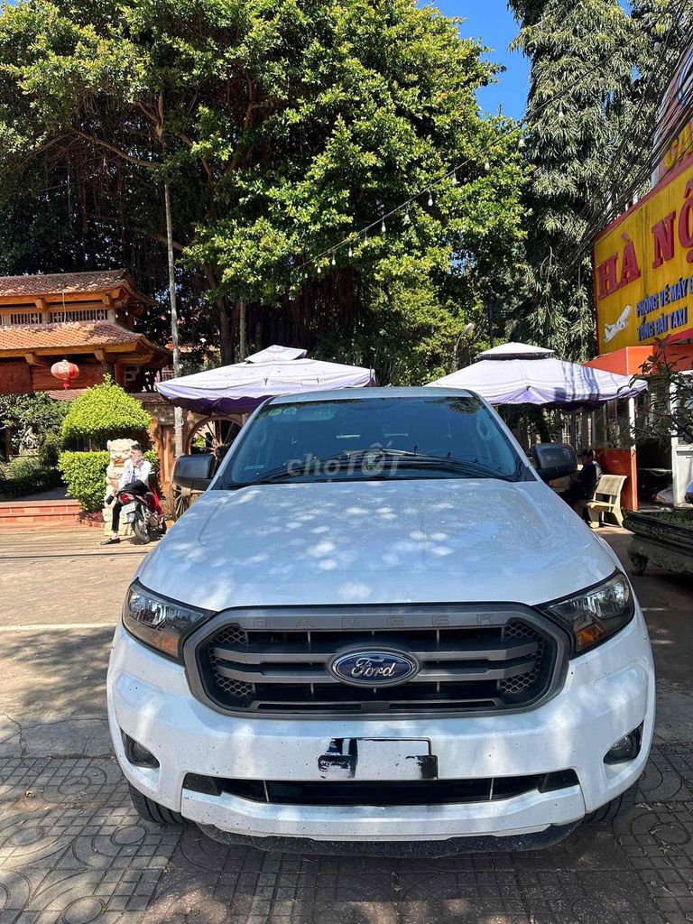 Ford Ranger XLS AT 2029 Trắng 186k Km