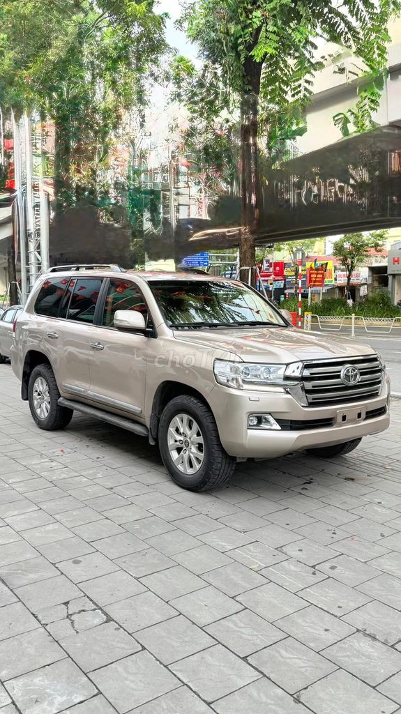 Toyota Land Cruiser 2016 VX 4.6 V8 - 89000 km. Mua bán Ô tô tại Quận Bắc Từ Liêm Hà Nội được đăng bởi Mr Hợi  hình 5