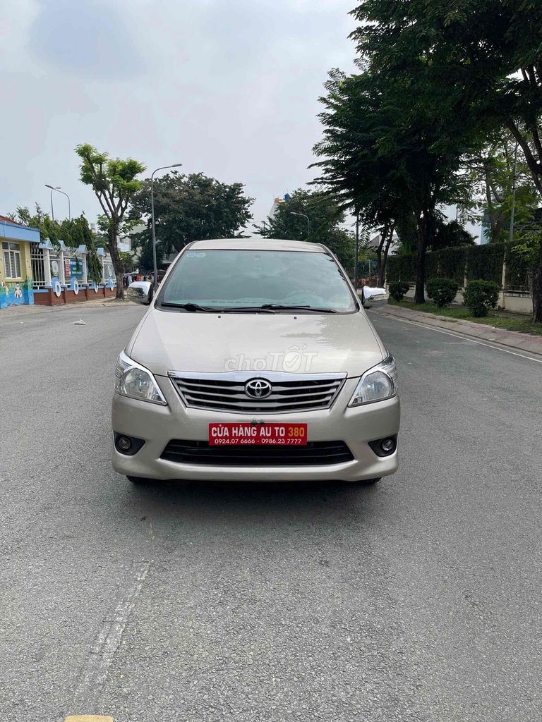 Toyota Innova G số tự động