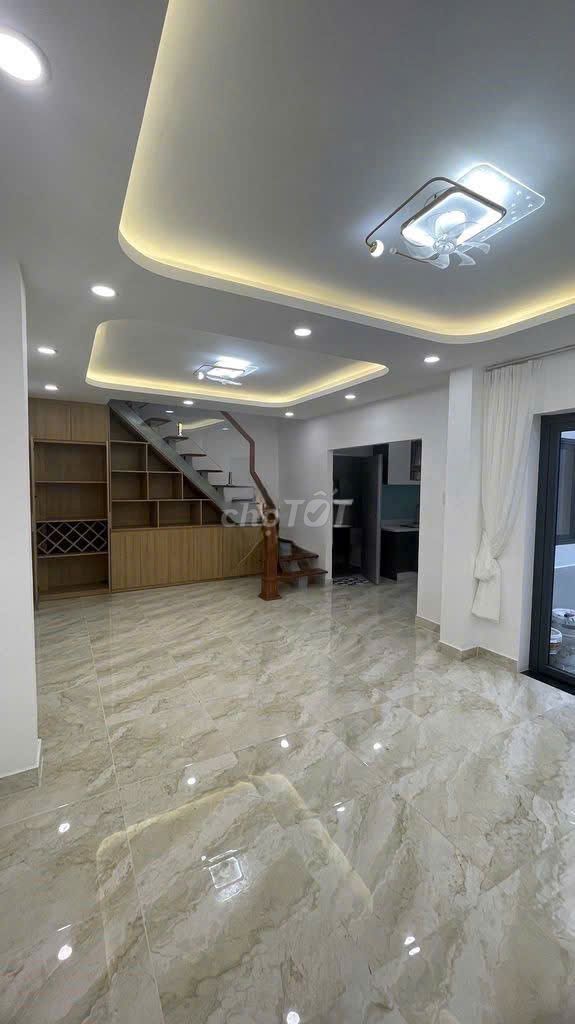 Định cư bán gấp mt Nguyễn Cư Trinh Q1 sẵn hdt 60tr ngang 6m 2 tầng. Mua bán nhà ở tại Quận 1 Tp Hồ Chí Minh được đăng bởi hồ Mai Luân hình 2
