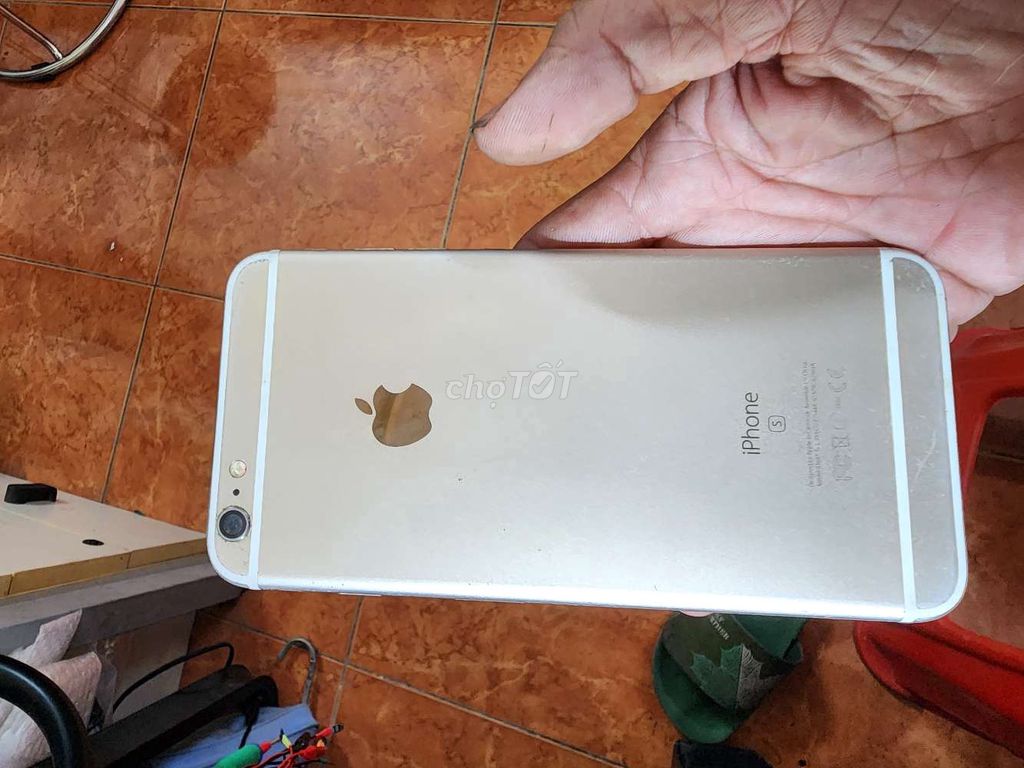 Apple iPhone 6s Plus 16GB Vàng. Mua bán Điện thoại tại Quận Bình Thạnh Tp Hồ Chí Minh được đăng bởi tùng  hình 1