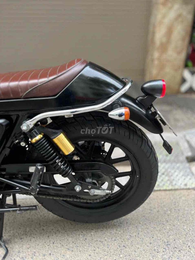 GPX LEGEND 200  góp trước O đồng OK .xe lướt. Mua bán Xe máy tại Quận Cầu Giấy Hà Nội được đăng bởi Tong motor xe may hình 12