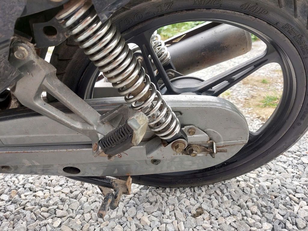 Bán xe Sirius mầu đen còn tốt chính chủ. Mua bán Xe máy tại Quận Hoàng Mai Hà Nội được đăng bởi hoàng lan hình 3