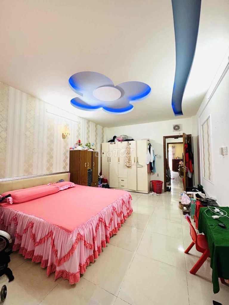 ngộp 4 tỉ ngân hàng cần bán gấp
