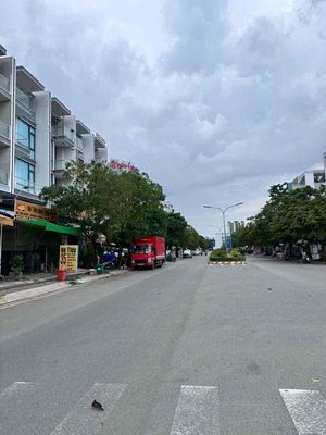 Bán nhà phố KDC Mizuki Park đã có sổ hồng, giá cực tốt. Mua bán nhà ở tại Huyện Bình Chánh Tp Hồ Chí Minh được đăng bởi Căn Hộ Giá Tốt
