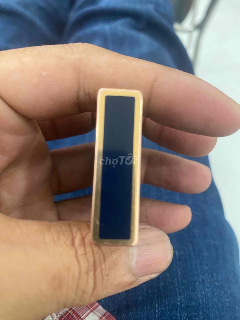 Bật lửa DuPont L2 Small Kim loại Vàng, Xanh Navy. Mua bán Đồ sưu tầm, đồ cổ tại Quận Bình Thạnh Tp Hồ Chí Minh được đăng bởi Dương hình 1