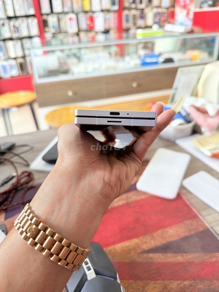 Z Fold6 256GB 2 Sim Fullbox sạc 1 lần như mới. Mua bán Điện thoại tại Quận Thanh Xuân Hà Nội được đăng bởi Vinh Râu Samsung hình 1