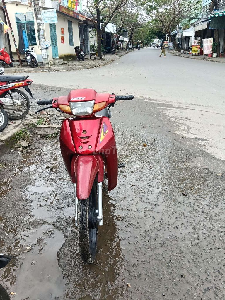 Honda Wave LD màu Đỏ. Mua bán Xe máy tại Quận Liên Chiểu Đà Nẵng được đăng bởi Bụi Quốc hình 4