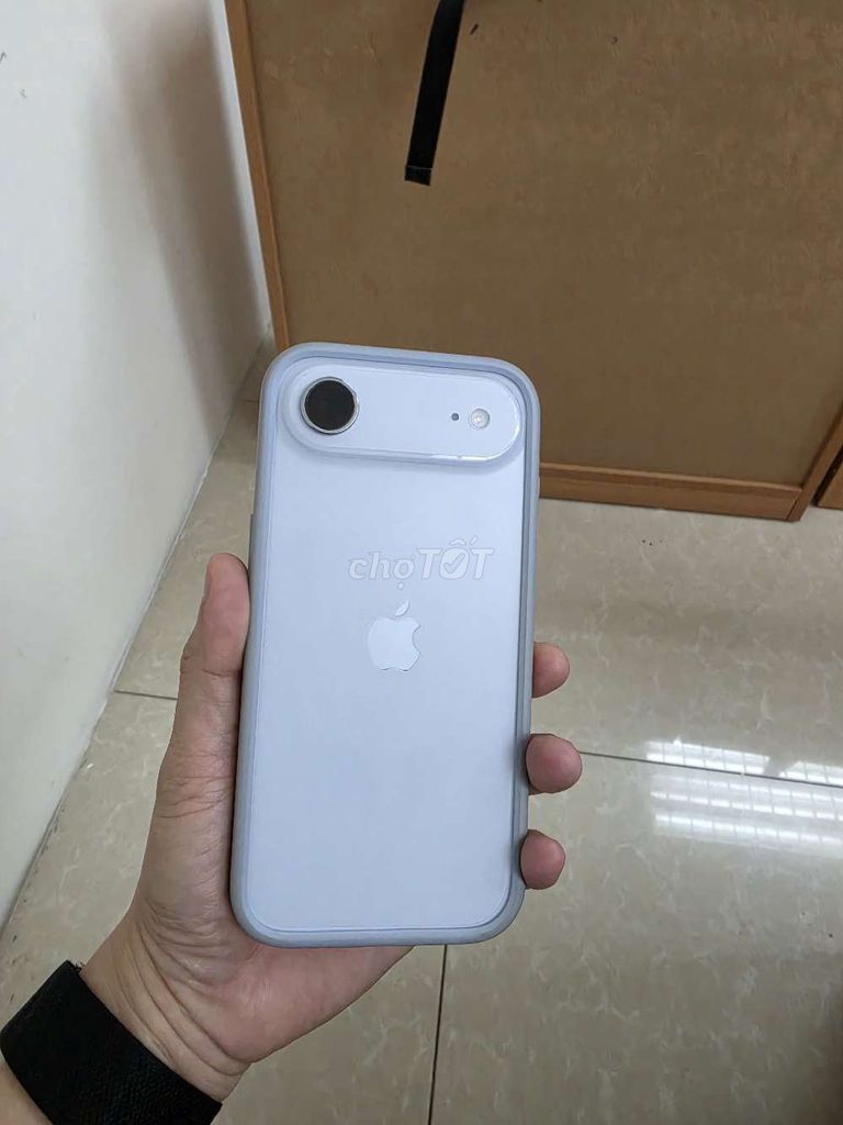 iPhone Air 256GB Còn bảo hành. Mua bán Điện thoại tại Quận Hải Châu Đà Nẵng được đăng bởi Thắng Doãn hình 1