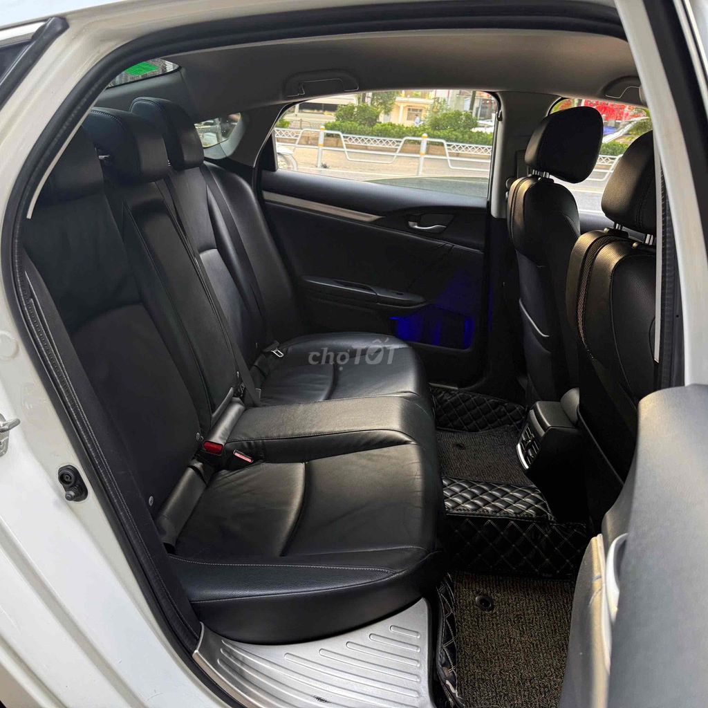 CẦN BÁN HONDA CIVIC 1.5GAT MODEL 2021 SIÊU MỚI. Mua bán Ô tô tại Quận Bắc Từ Liêm Hà Nội được đăng bởi Mr PHÁT THÁI HÀ AUTO hình 13