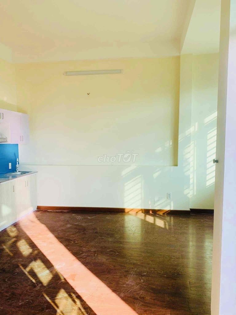 CHDV ngay Vạn Phúc , gần chợ Hiệp Bình