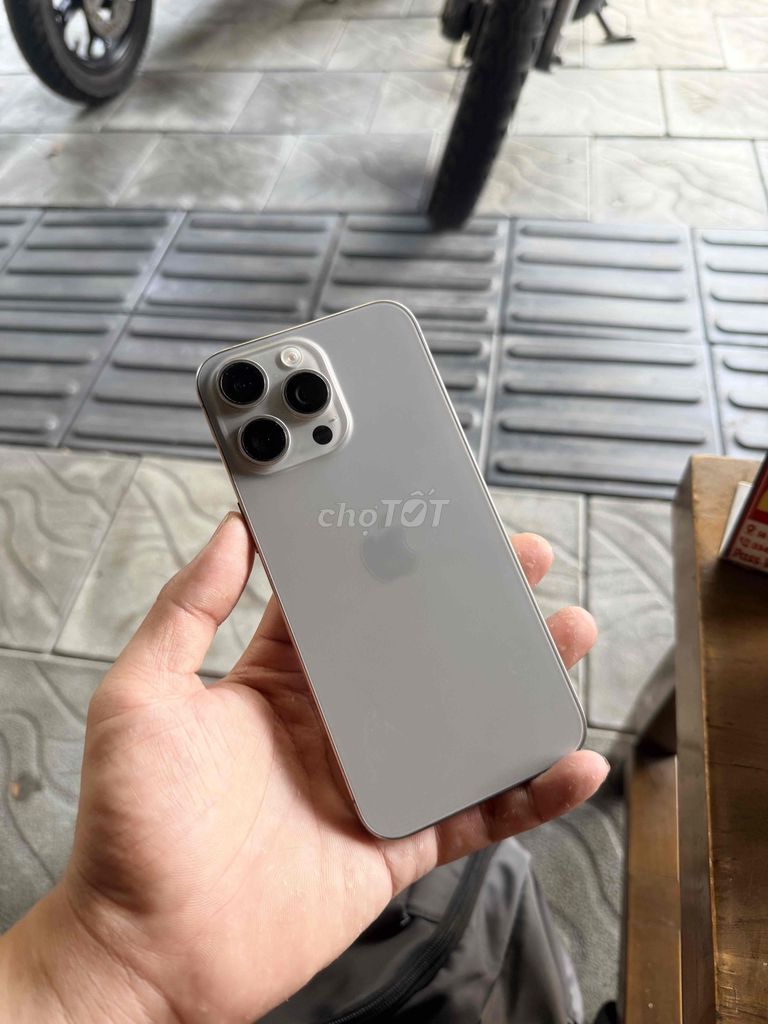 Apple iPhone 15 Pro Max 256GB Xám. Mua bán Điện thoại tại Quận Ngũ Hành Sơn Đà Nẵng được đăng bởi Nghĩa  hình 1