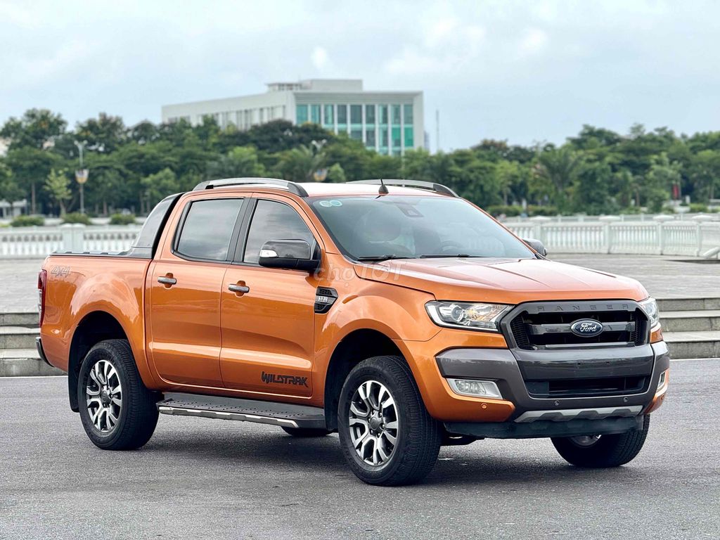 Ford Ranger  Wildtrak 3.2 4x4 AT 2016. Mua bán Ô tô tại Quận Long Biên Hà Nội được đăng bởi Tạ Dũng hình 6