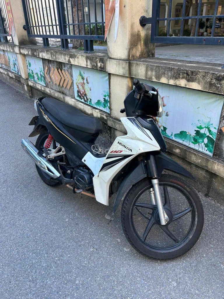 Honda Wave 110 2019 Белый черный