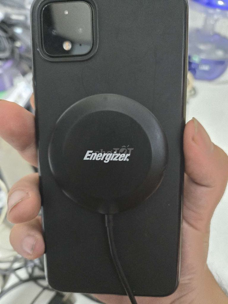 Sạc magsafe Energizer MagPAD WCP119. Mua bán Phụ kiện (Màn hình, Chuột...) tại Quận 4 Tp Hồ Chí Minh được đăng bởi Phạm Anh Dũng hình 1