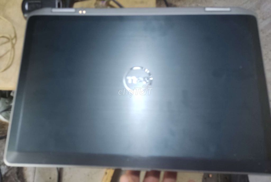 Laptop dell latitude E6420 1  sọc ngang. Mua bán Laptop tại Quận 11 Tp Hồ Chí Minh được đăng bởi Long tran hình 1