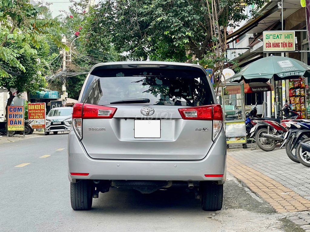 Toyota Innova 2017 2.0V cọp chỉ 55.000km full lsh. Mua bán Ô tô tại Quận 8 Tp Hồ Chí Minh được đăng bởi Trường Nguyễn Xe Sang hình 6
