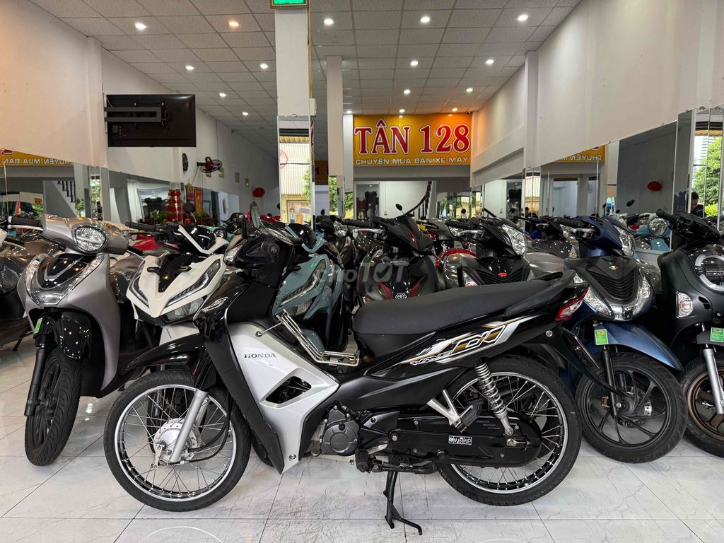 WAVE 2022. Zin Êm Đẹp. Odo Thấp. Giấy Rạch Giá. Mua bán Xe máy tại Thành phố Rạch Giá Kiên Giang được đăng bởi XE MÁY CŨ TÂN 128 hình 2