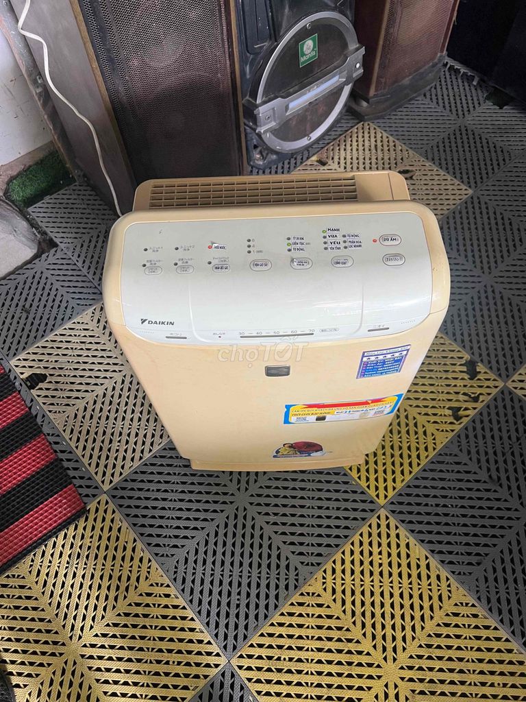 Máy hút ẩm Daikin Vàng kem Tiết kiệm điện. Mua bán Nội thất, đồ gia dụng khác tại Thị xã Bến Cát Bình Dương được đăng bởi Đưc lộc hình 1