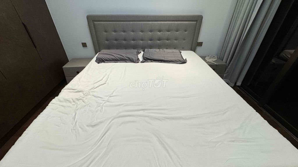 Giường ngủ 1m8x2m Đã sử dụng. Mua bán Giường, chăn ga gối nệm tại Quận 10 Tp Hồ Chí Minh được đăng bởi DƯƠNG BIẾU hình 1