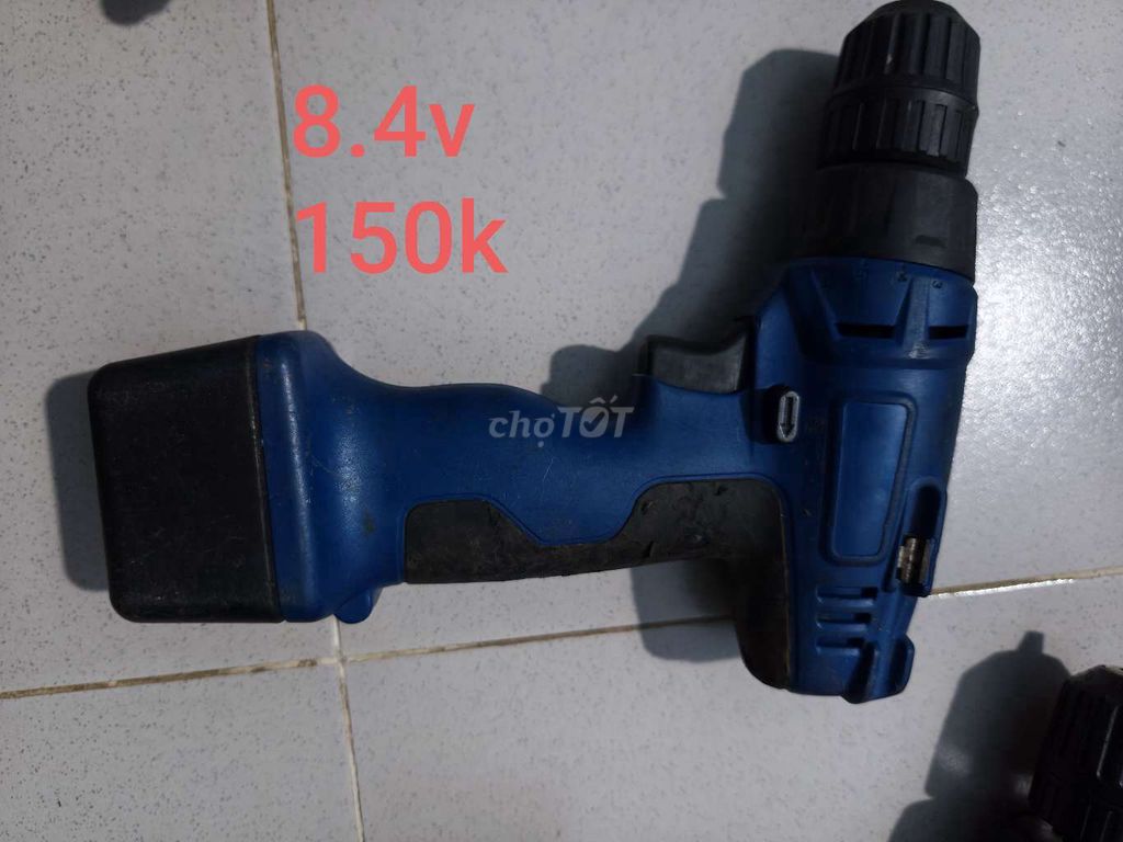 Máy bắt vít bãi 8.4v